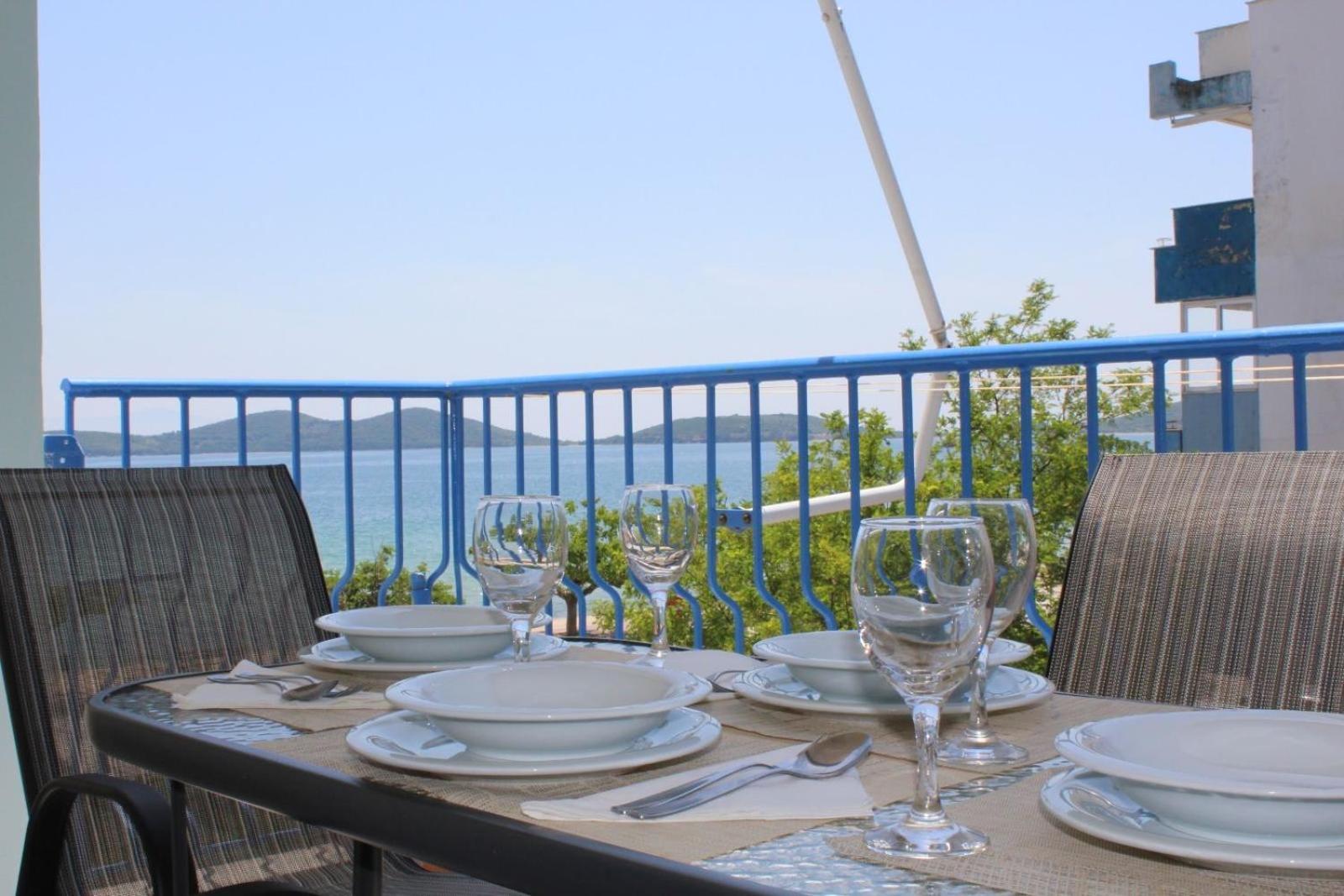 Analev Apartment Néa Péramos Εξωτερικό φωτογραφία